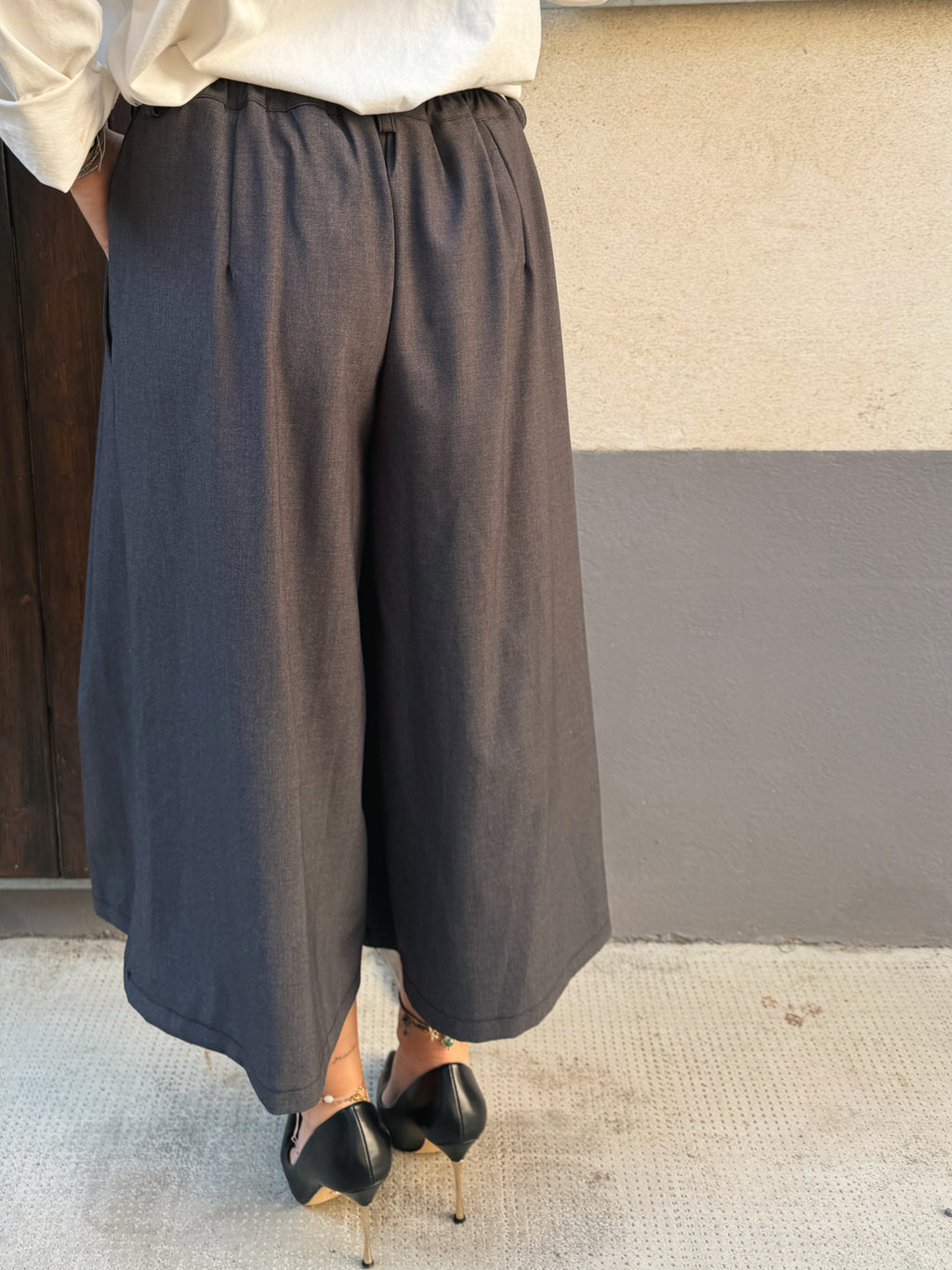 PANTALONE OFFICE CORTO