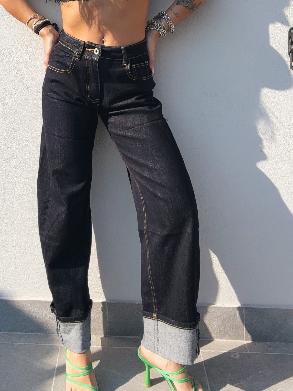 PANTALONE CON RISVOLTO